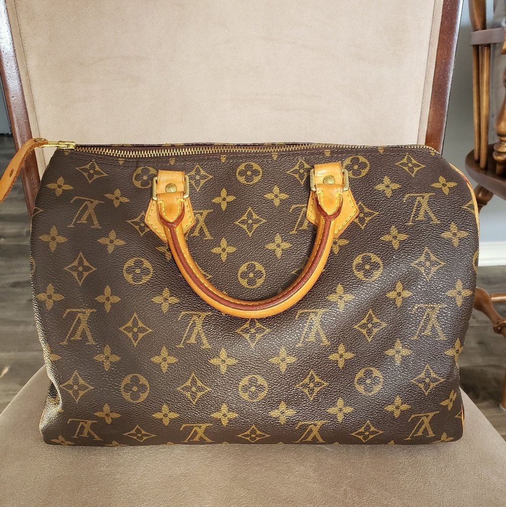 Louis Vuitton Speedy 35 Bag